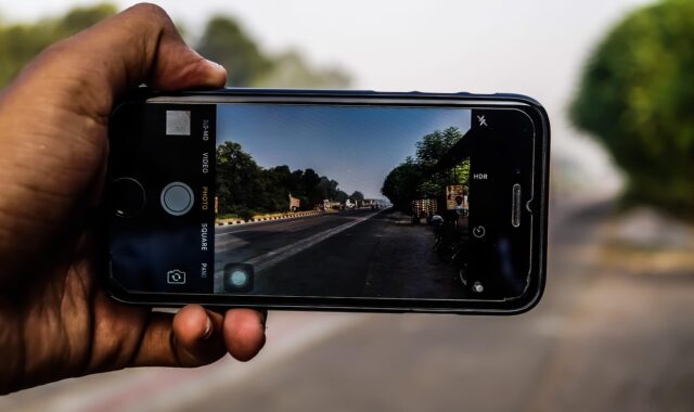 iphone, photography, smartphone, mobile, camera, phone, picture, apple, hand, cellphone, photographer, guide, taking, photograph, ios, display, screen, device, digital, smart, shot on iphone, shot
