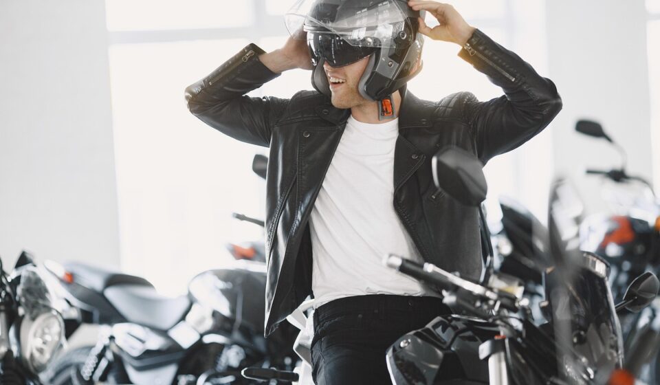 moto, salon, motorcycle, customer, transport, business, purchase, man, motorbike, rider, biker, exhibition, buying, modern, vehicle, extreme, adult, dealership, buy, character, masculinity, masculine, male, shop, service