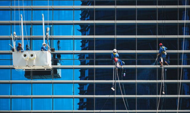 workers, windows, building, cleaners, cleaning, service, maintenance, crane cradle, glass, reflection, high-rise building, skyscraper, urban, city, workers, workers, cleaning, cleaning, cleaning, cleaning, cleaning, service, maintenance, maintenance, maintenance